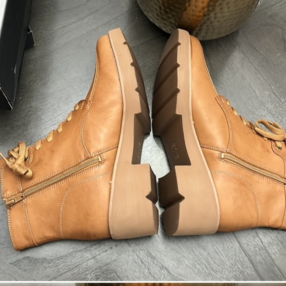 Naturalizer NEW Women's "Catherine" Ankle Boot Caramel Color size 11 Wide - Picture 8 of 10